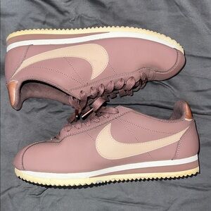 Nike Mauve Cortez Sneakers 7.5